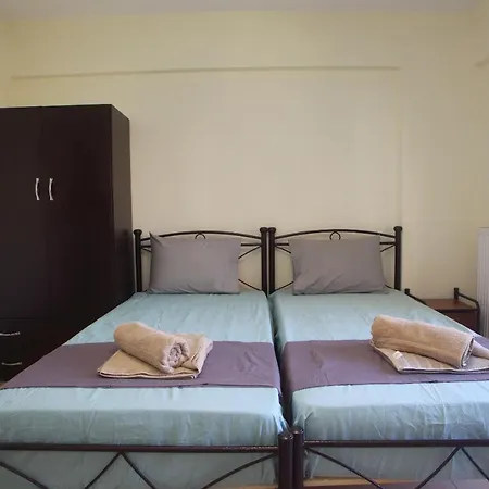 Holiday home Impeccable 4-bed House In